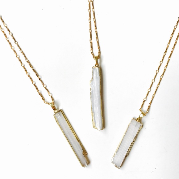 3 for 30⚡️ Host Pick ✨ Raw Selenite Hold Dipped 18K Necklace - Picture 2 of 4